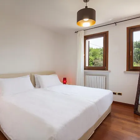 Viu With Pool And View Villa