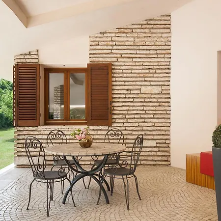 Viu With Pool And View * Torri Del Benaco