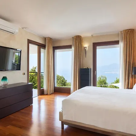 Viu With Pool And View Villa Torri Del Benaco