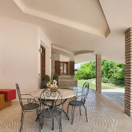 Viu With Pool And View Torri Del Benaco