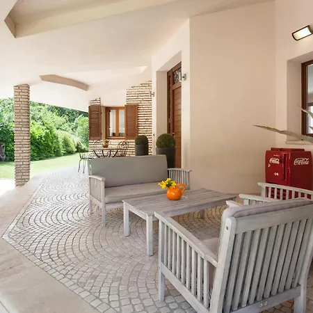 Villa Viu With Pool And View