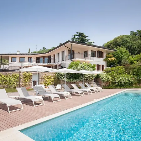 Viu With Pool And View Villa